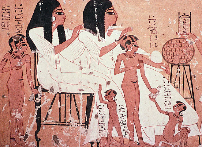 Obraz šťastné rodiny z Inerchovy hrobky v Dér el-Medíně (foto Archiv Českého egyptologického ústavu FF UK, M. Zemina)