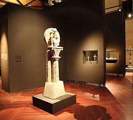 Poslední výstava obdobného rozsahu i významu zaměřená na raný středověk se v Praze uskutečnila před patnácti lety a byla věnována střední Evropě kolem roku 1000