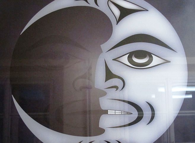Luna je v indiánské kultuře severozápadního pobřeží nejsilnějším mytologickým motivem