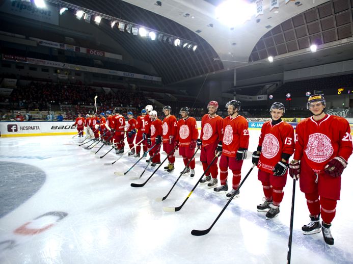 Hokejovému týmu UK se v evropské univerzitní lize daří. Za sebou už má třetí vítězství (ilustrační foto).
