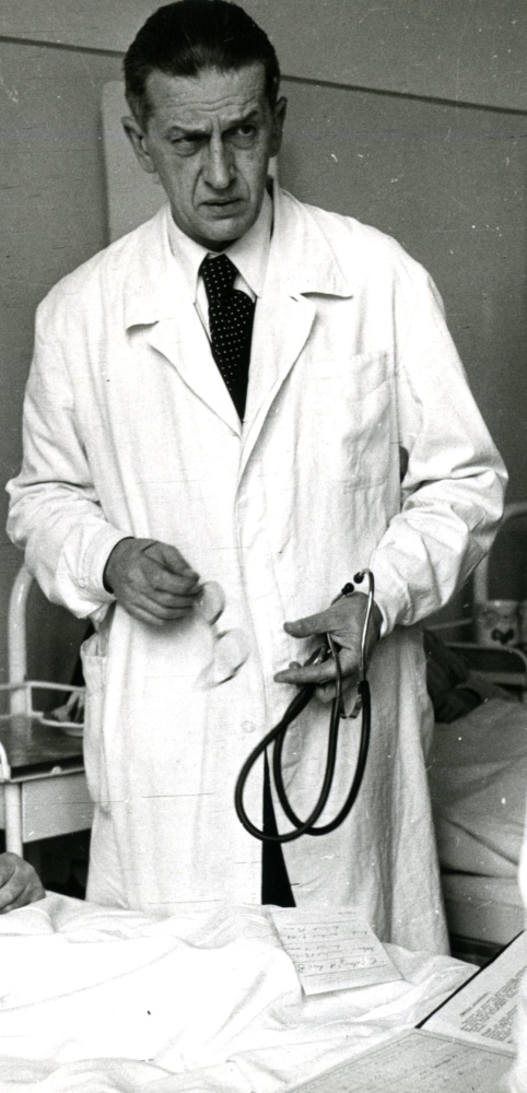 Profesor Josef Charvát