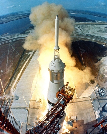 Lift-off of the Saturn V rocket. Source: Shutterstock.