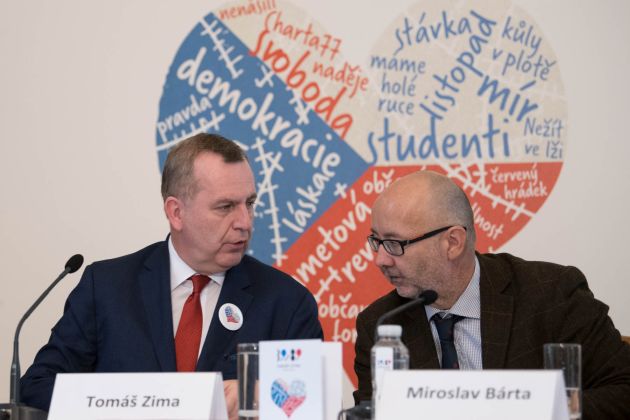 CU's Rector Tomáš Zima and the vice-rector for public affairs, Miroslav Bárta.
